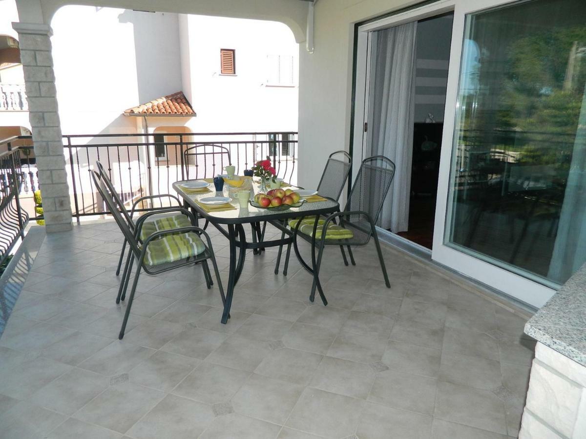 Chiara apartment Kirmenjak Exterior foto
